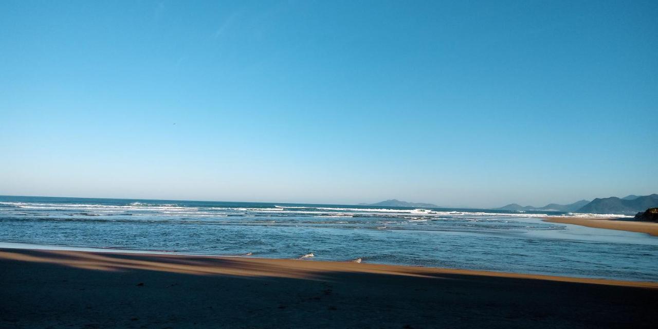 Casa Na Praia Da Pinheira Пальоса Экстерьер фото